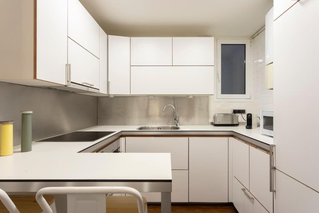 New Charming & Cozy Gem Central Location Apartamento Barcelona